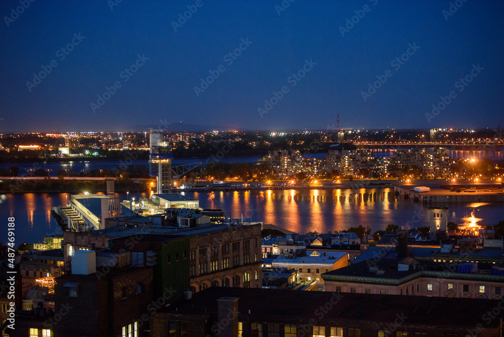 Naklejka premium city at night