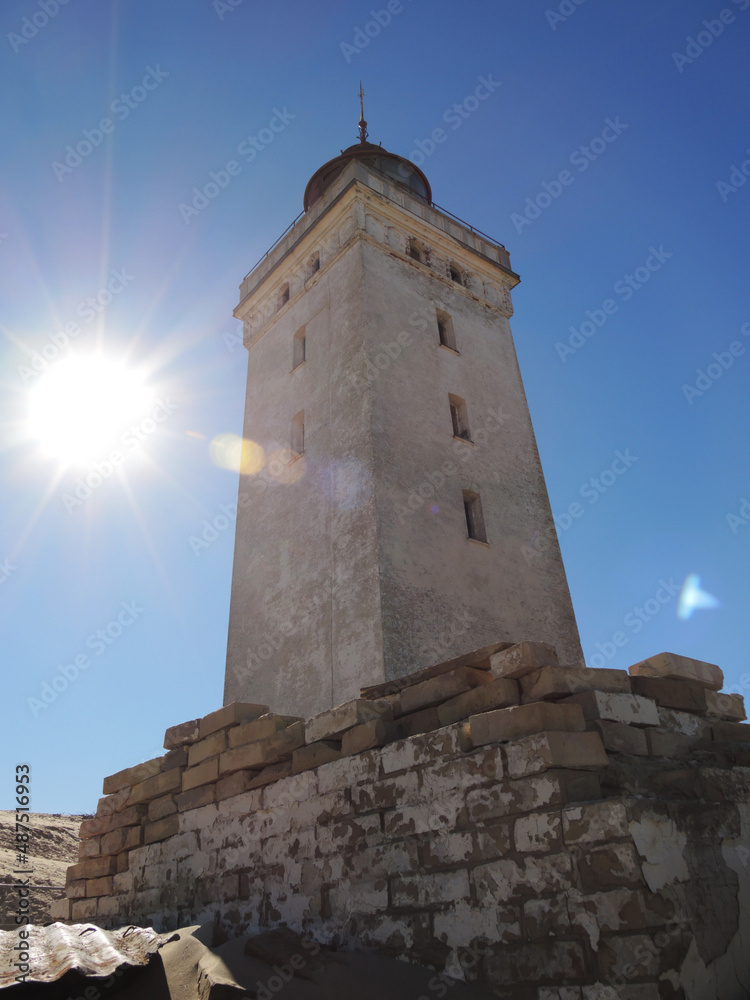 Lost Place - Leuchtturm Rubjerg Knude im Gegenlicht