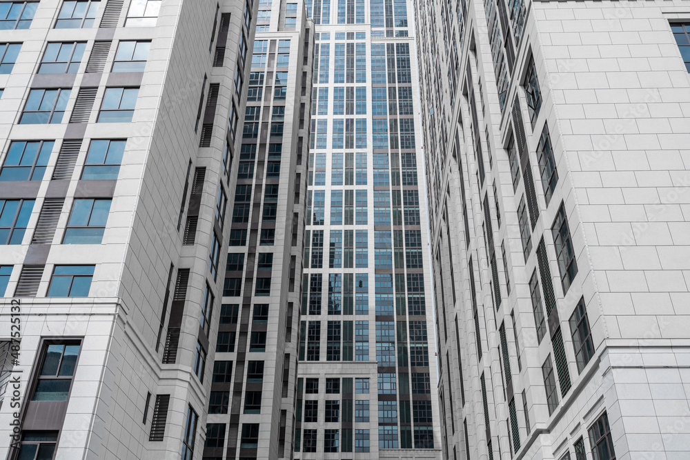 Obraz premium Business skyscraper buildings and sky View.high-rise office buildings in modern city.