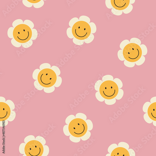 70s seamless vector pattern with vintage daisy or camomile groovy flowers. Psychedelic floral background with smiling faces. Fun hippy texture for surface design, wallpaper, wrapping paper, textile