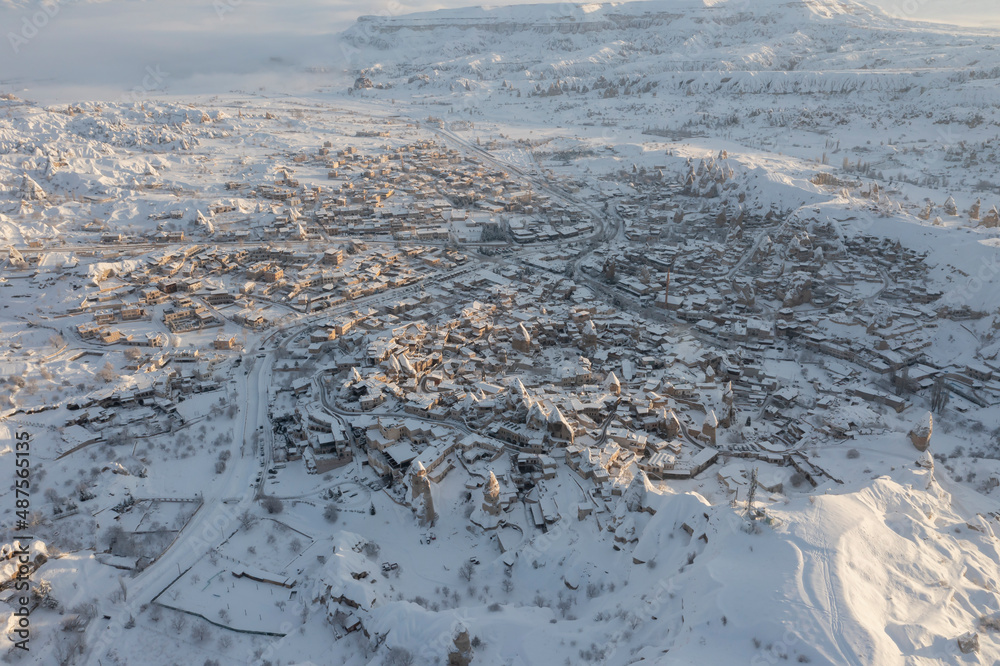 Obraz premium Pigeon Valley and Cave town in Goreme during winter time. Cappadocia, Turkey. Open air museum, Goreme national park. Heavenly landscape