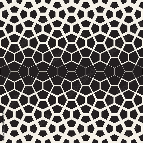 Vector seamless pattern. Repeating geometric elements. Stylish monochrome background design. © Samolevsky