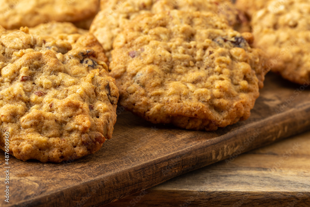 Oatmeal Cookies with Raisins and Nuts Oatmeal Cookies with Raisins and Nuts