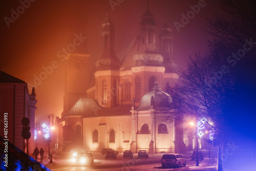 Obraz na płótnie Katedra we mgle w salonie