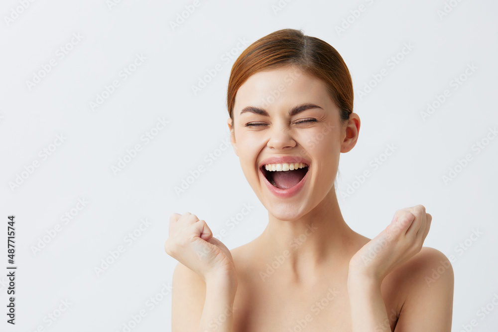portrait woman smiling woman bare shoulders clean skin charm Model close-up Lifestyle portrait woman smiling woman bare shoulders clean skin charm Model close-up Lifestyle