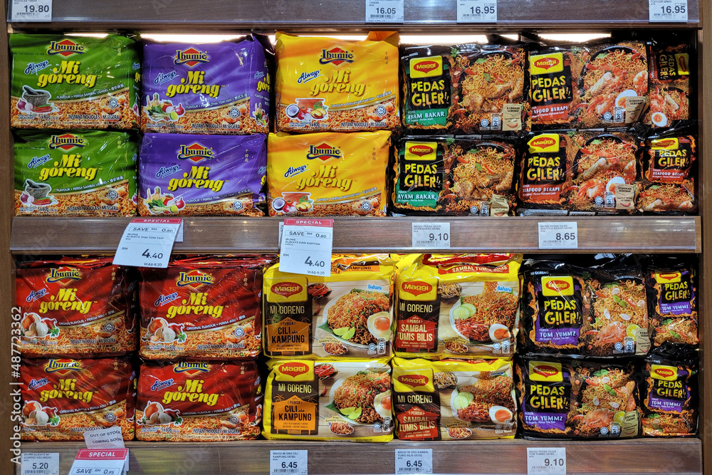 PENANG, MALAYSIA 6 DEC 2021 Various choices of instant noodle on