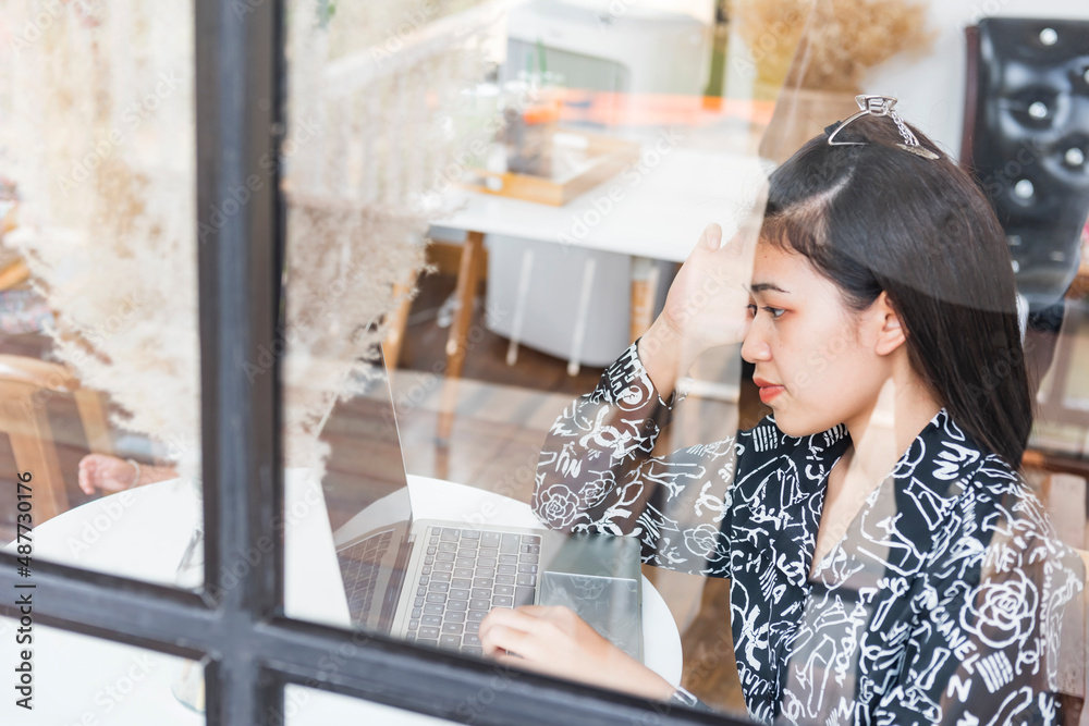 new generation entrepreneur Business owners, work from home or students study online at home, photographed through the glass. new generation entrepreneur Business owners, work from home or students study online at home, photographed through the glass.