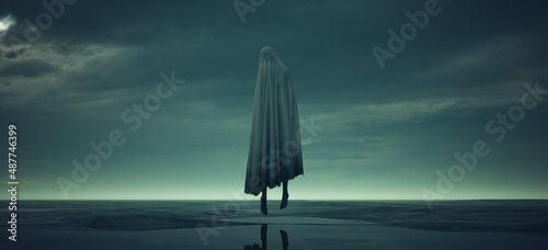 Fotografia Creepy Ghost Floating Woman Sheet Wet Beach Body Snatcher Dusk Paranormal 3d ill