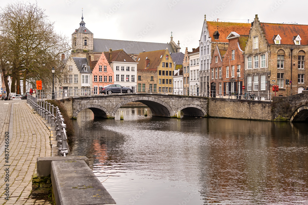 Fototapeta premium A view of the canal-based historic city of Bruges, Sometimes called the Venice of the North, In the Flemish region of Belgium