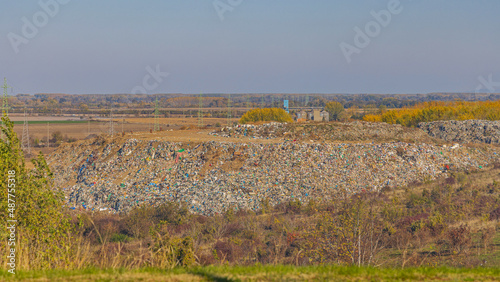 Fototapeta Naklejka Na Ścianę i Meble -  Big City Landfill