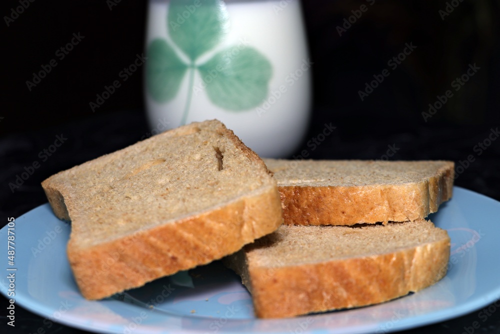 Milk and sliced bread for breakfast for a healthy diet