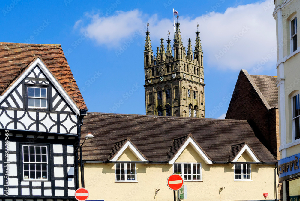 Fototapeta premium England UK. Traditional houses and cottages in an English Village. Suitable for articles on housing market, finance, mortgage, cost of living etc. Generic property image.