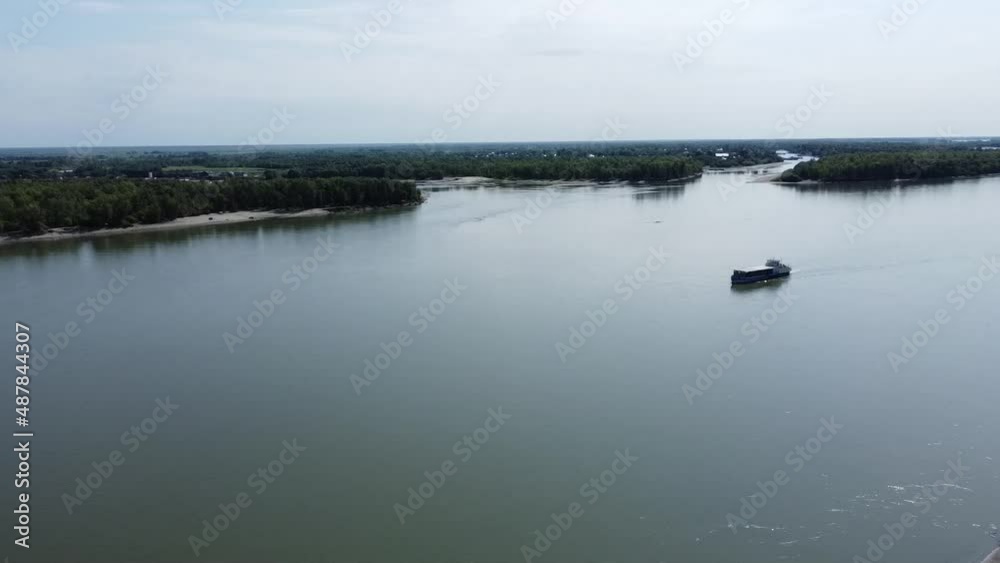 View of the river and ship tracking View of the river and ship tracking