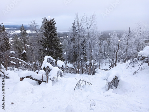 Wunderschöne Winterlandschaft in Levi in Finnland