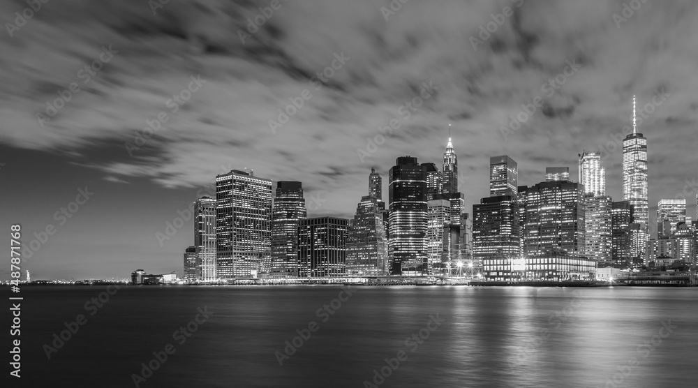 Fototapeta premium Manhattan nights