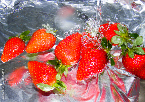 Strawberries Splash Red Delicious Berries Fruit