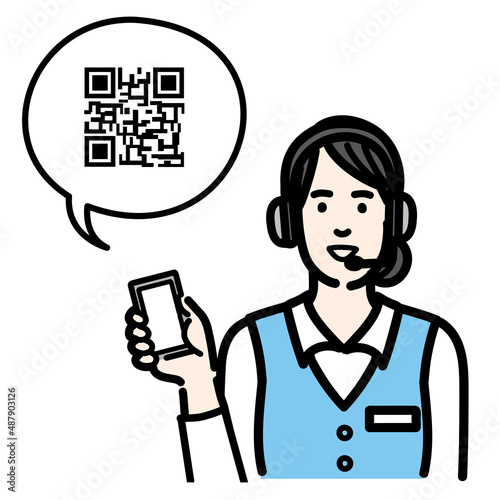 スマホを持ってQRコードの説明をしているオペレーターの若い女性
