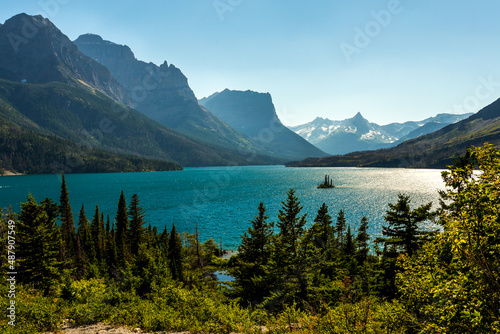 St. Mary lake and Wild Goose Island in Glacier National Park  Montana  USA