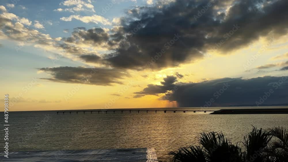 沖縄 豊見城瀬長島から見た夕景
