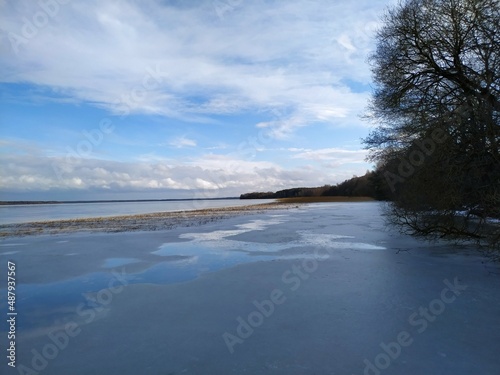 Fototapeta Naklejka Na Ścianę i Meble -  river in winter