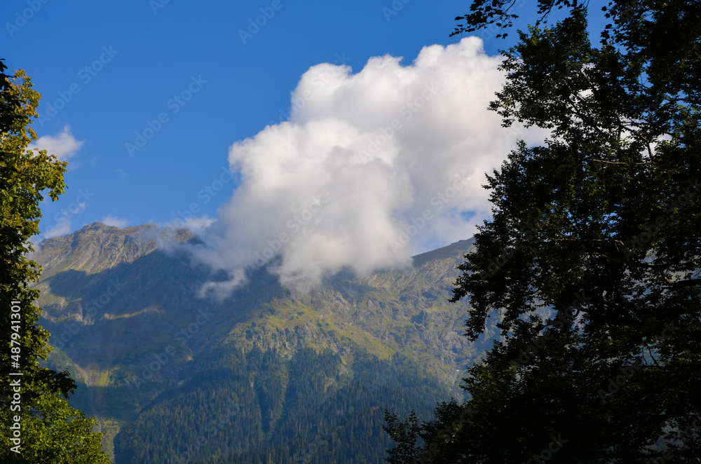 Fototapeta premium clouds in the mountains