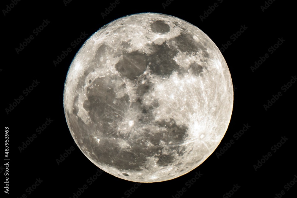 Księżyc w pełni - obrazy, fototapety, plakaty 