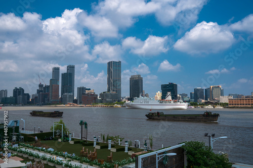 Fototapeta Naklejka Na Ścianę i Meble -  Modern buildings on the west bank of the Huangpu River in Shanghai, China