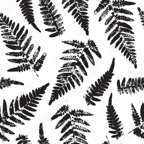 Seamless pattern with fern leaves paint prints isolated on white background 7