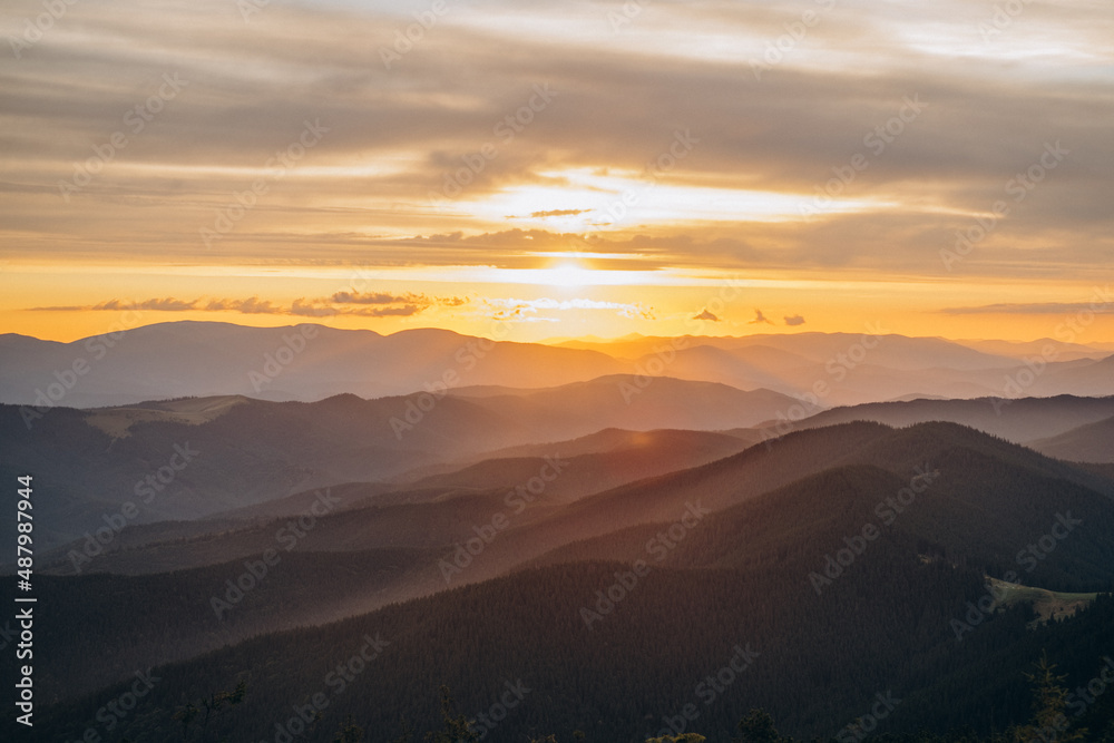 Fototapeta premium sunset in the mountains, carpathian mountains