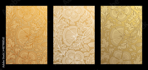 Ensemble de fond aux nuances cuivre et or avec une décoration au motif floral stylisé incrusté.