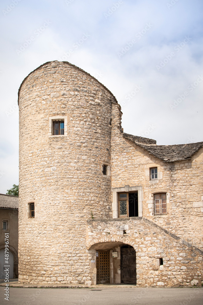 La Cavalerie est une commune française, située dans le département de l'Aveyron en région Occitanie.