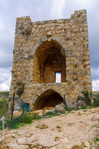 Ruins of a guard tower in the Crusader Montfort Castle © RnDmS