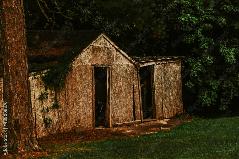 Fototapeta premium old wooden building