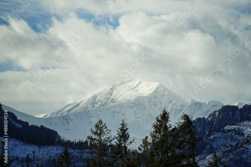 Tatra-Mountains-winter-zima