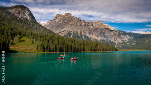 Emerald Lake © Andrzej