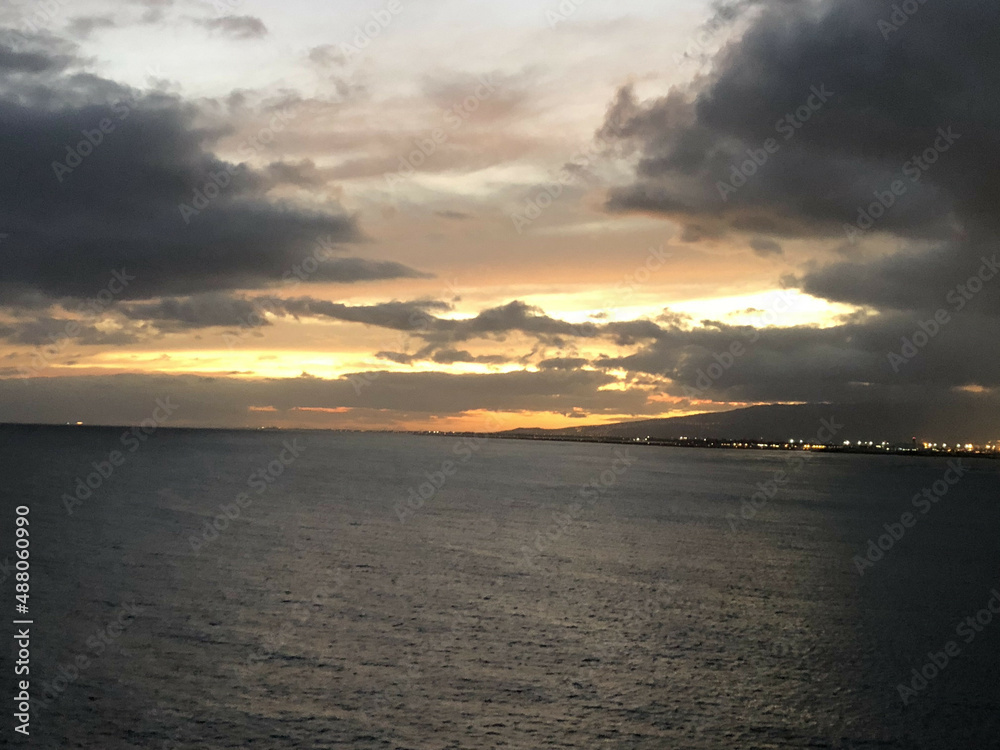 Fototapeta premium Sunset At Sea