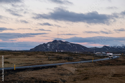 Der vulkanische Berg Þorbjörn (auch Þorbjarnarfell) nahe Grindavik. Das Gebiet gehört zum Hochtemperaturgebiet des Vulkansystems Svartsengi.  © Tobias Seeliger