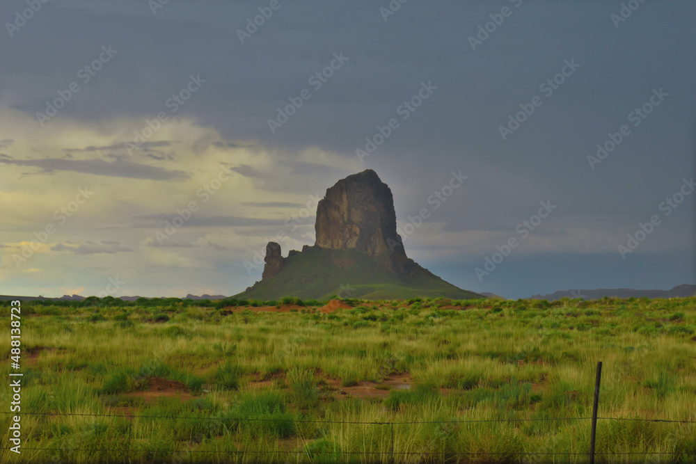 Monument Valley, Arizona, Utah, USA, Sentinel Mesa, West Mitten Butte, East Mitten Butte Merrick Butte