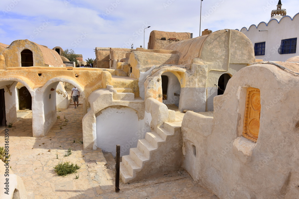 Ksar Hadada, Filming Location, Tatooine, Tatawin, Tunisia, Ghomrassen, - obrazy, fototapety, plakaty 