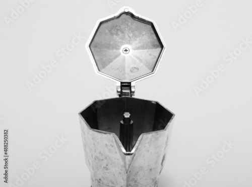 Moka caffè italiano moca aperta frontale coffee maker mocha