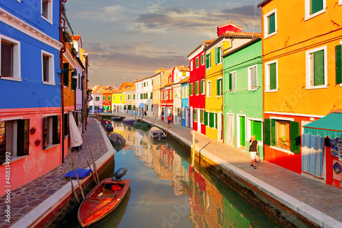 Farbenfrohe Insel Burano, Venedig, Italien © santosha57