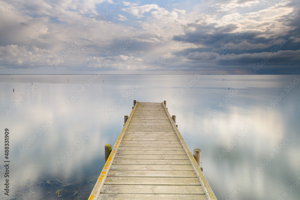 Naklejka premium Embarcadero en el delta del río Ebro, en la provincia de Tarragona. Cataluña. España. Europa