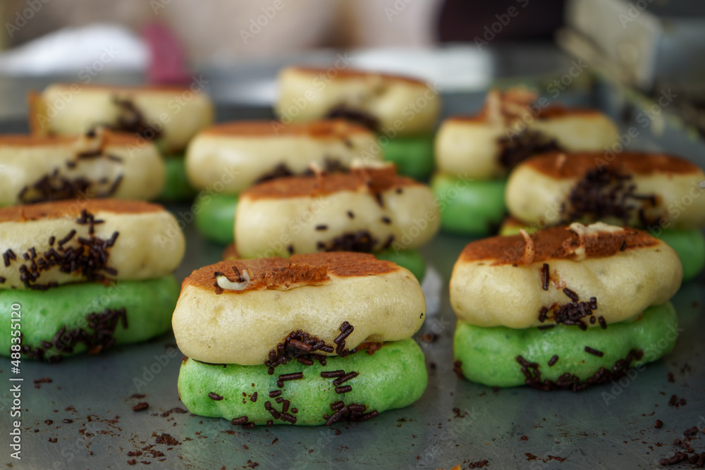 Kue pukis is a cake made from flour dough and cooked in a special mold pan. This cake is made from a mixture of eggs, sugar, wheat flour, yeast and coconut milk. Kue pukis is a cake made from flour dough and cooked in a special mold pan. This cake is made from a mixture of eggs, sugar, wheat flour, yeast and coconut milk.
