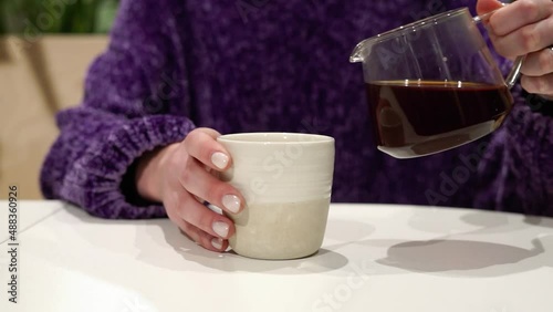 Filter coffee preparation at the bar