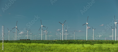 Windpark an der Schwarzmeerküste in Bulgarien