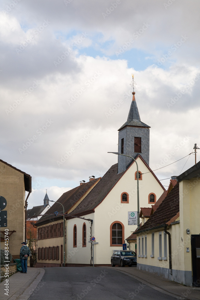 einselthum, hauptstrasse und evangelische kirche