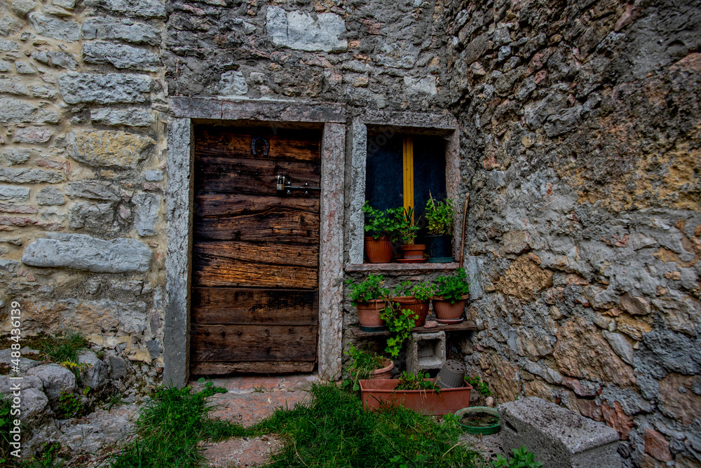 2021 09 05 Selva di Progno door and window 1 2021 09 05 Selva di Progno door and window 1