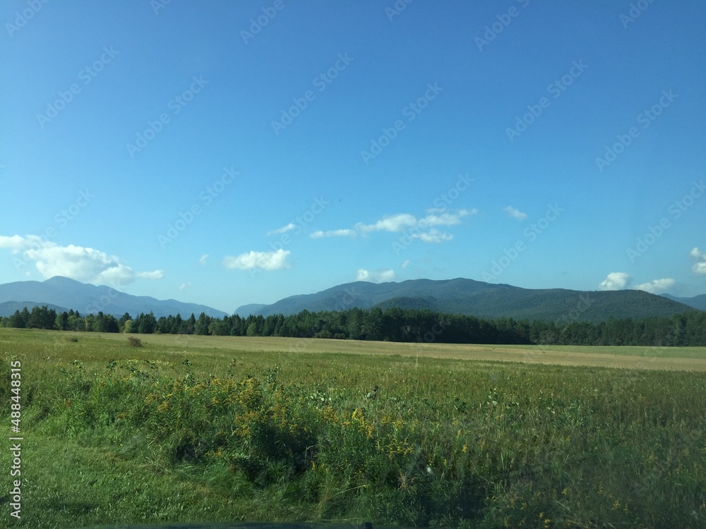 Fototapeta premium mountain open road