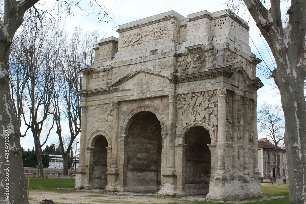 Fototapeta premium L'arc de triomphe d'Orange, ville de Orange, département du Vaucluse, France