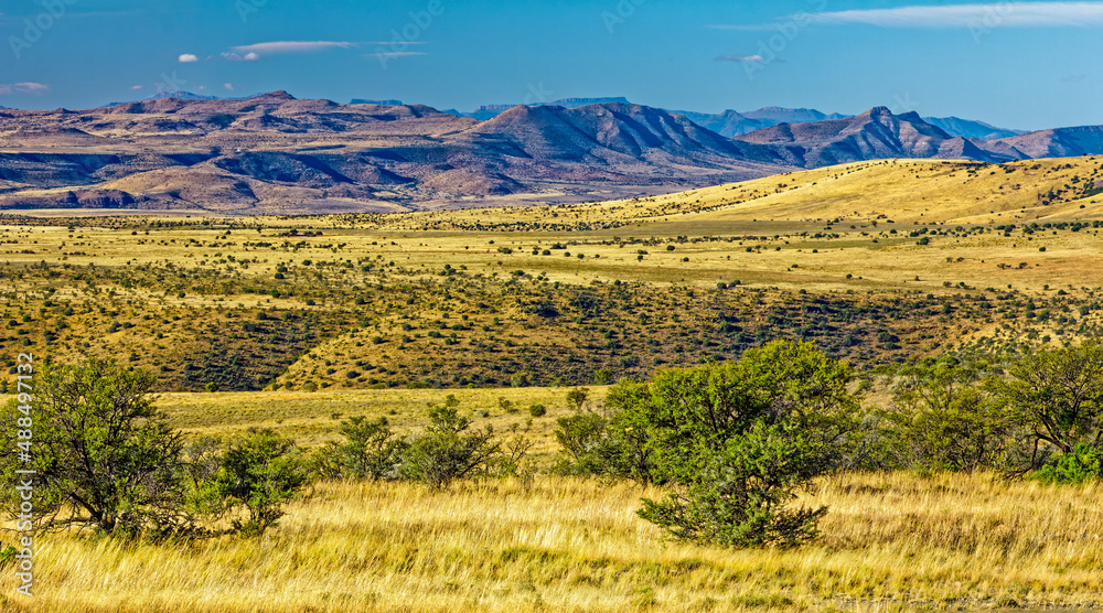 High plateau and mountains overlooking Cradock